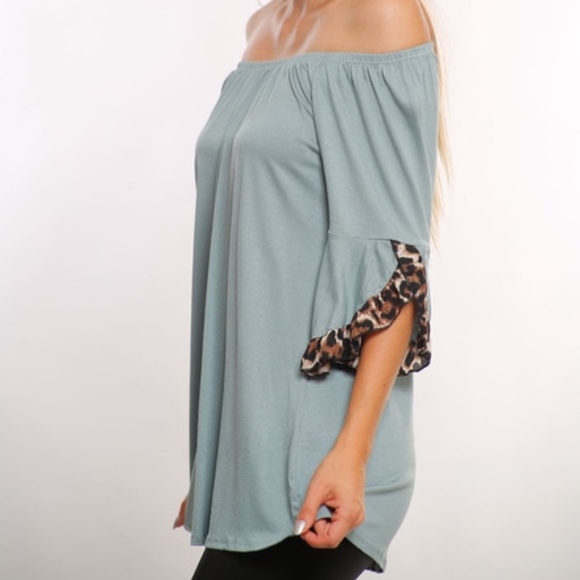 Light Grey Flutter Sleeve Tunic Top - Picture 2 of 4